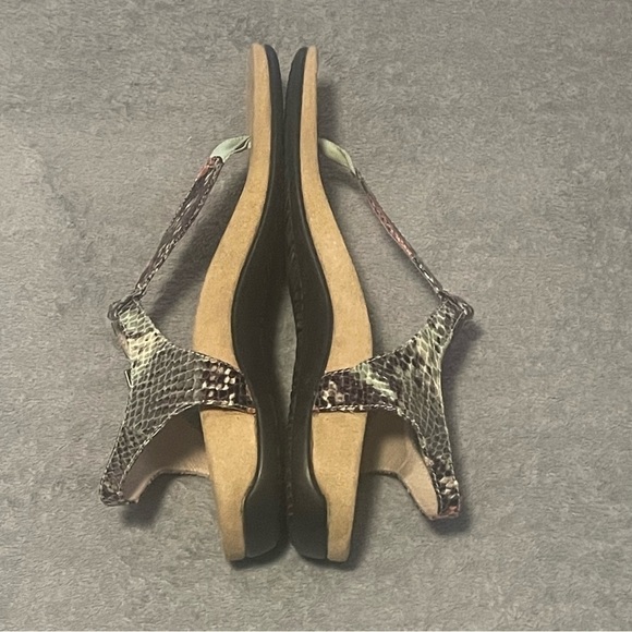 VIONIC ankle strap thong size 8 snakeskin look - Picture 3 of 9